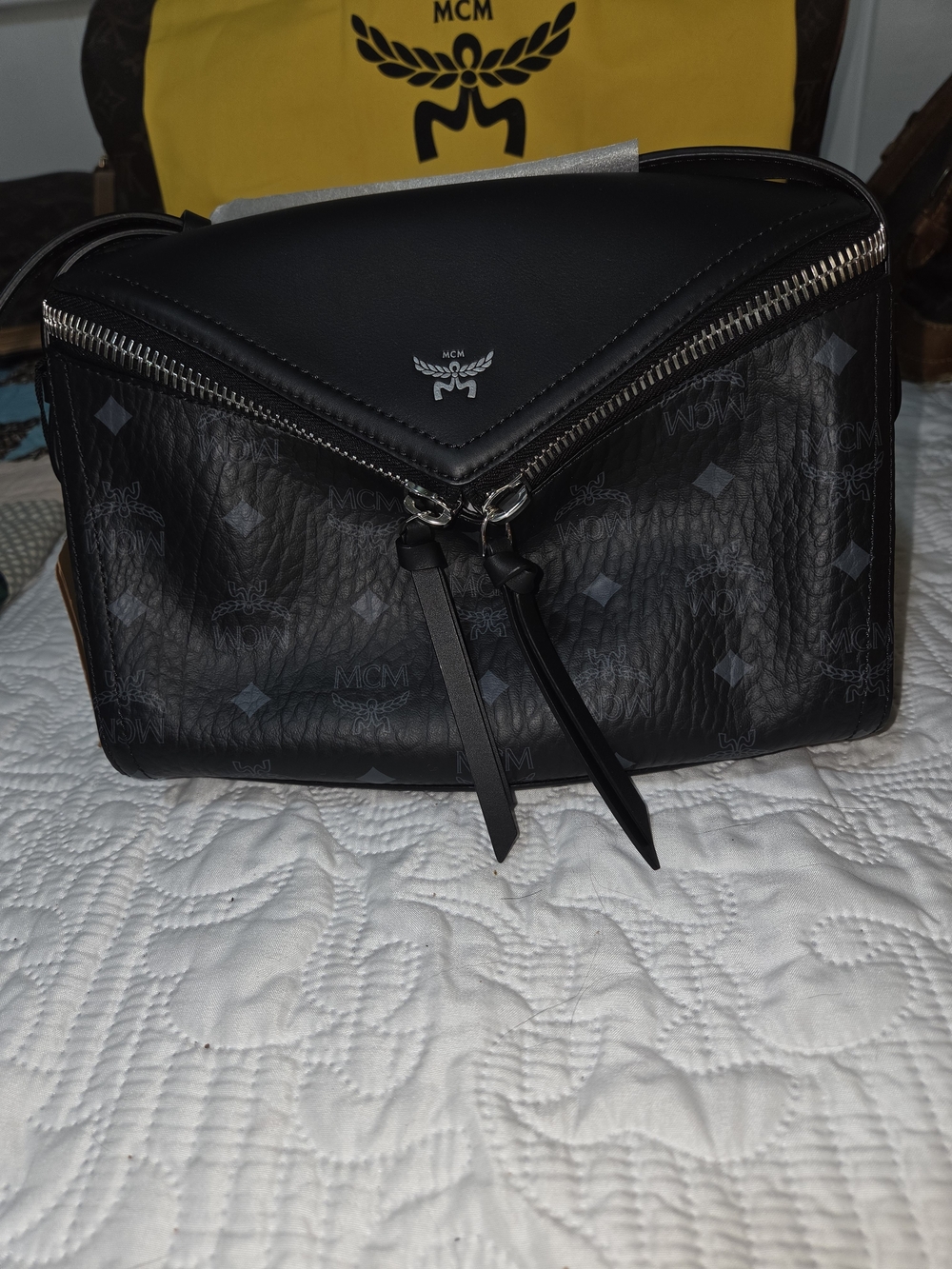 MCM Black Leather Crossbody Bag - Diamant 3D Crossbody in Visetos Leather Mix